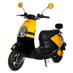 moto-amarilla-1